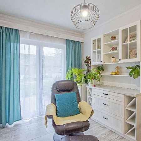 Apartman 2Kk Zlamanka กรอมเมียร์ริช ภายนอก รูปภาพ