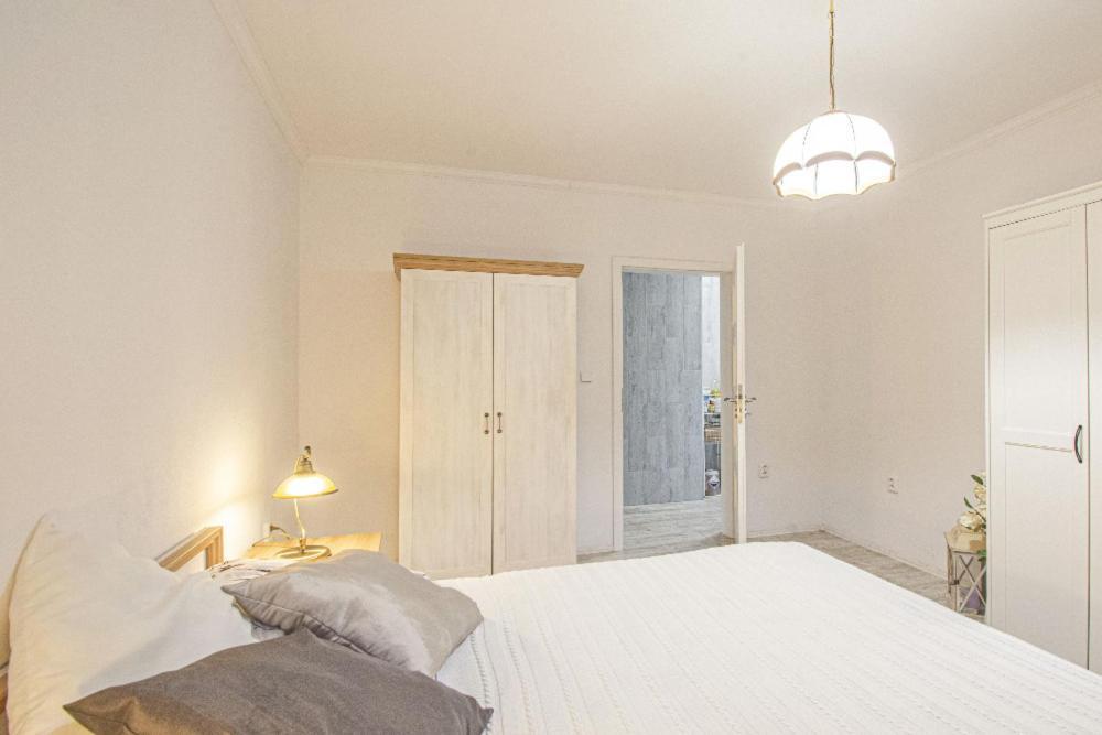 Apartman 2Kk Zlamanka กรอมเมียร์ริช ภายนอก รูปภาพ